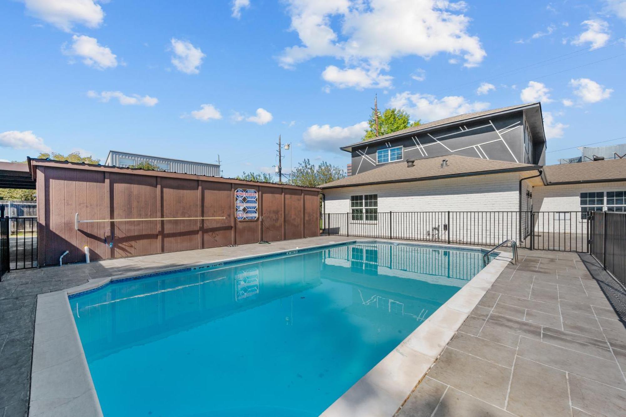 Spacious 1Br Galleria Apt With Pool & Free Park Houston Eksteriør billede